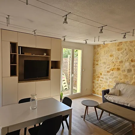 Agreable Maison Avec Grande Terrasse Au Calme Villa
